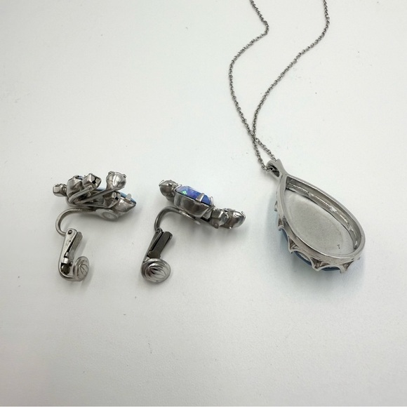 Vintage Aurora Borealis AB Austrian Crystal Dangle Bridal Earring Necklace Sets - Picture 8 of 9